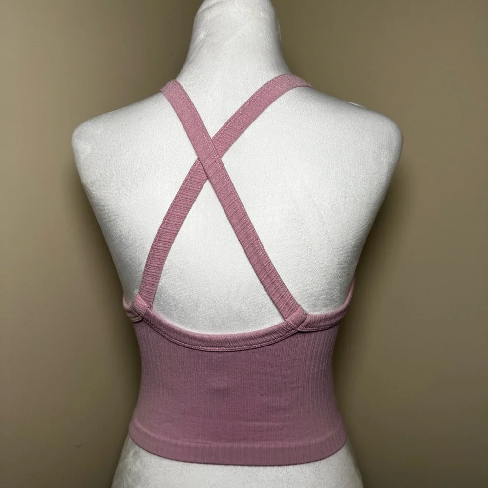 Pink Ribbed Crossback Crop Top - Picture 3 of 4